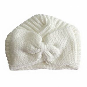 Beautiful ribbed knit beanie hat in white